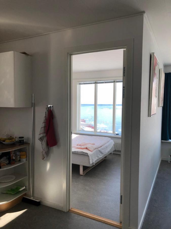 Isi4U Hostel Сісіміут Екстер'єр фото